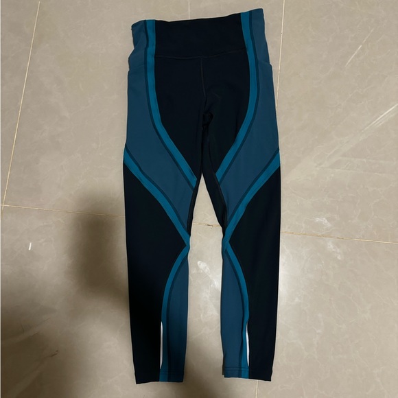 Lululemon leggings - Picture 1 of 5